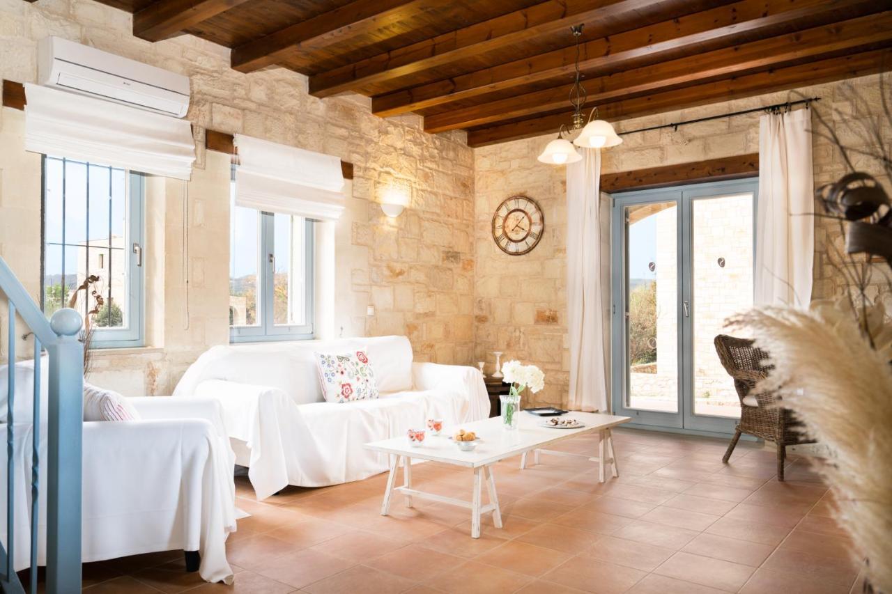 Beachfront Villa Turquoise With Private Pool, Bbq And Ping Pong Table Chania  Екстер'єр фото