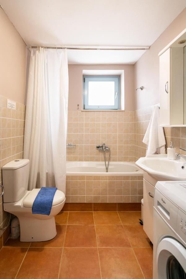 Beachfront Villa Turquoise With Private Pool, Bbq And Ping Pong Table Chania  Екстер'єр фото