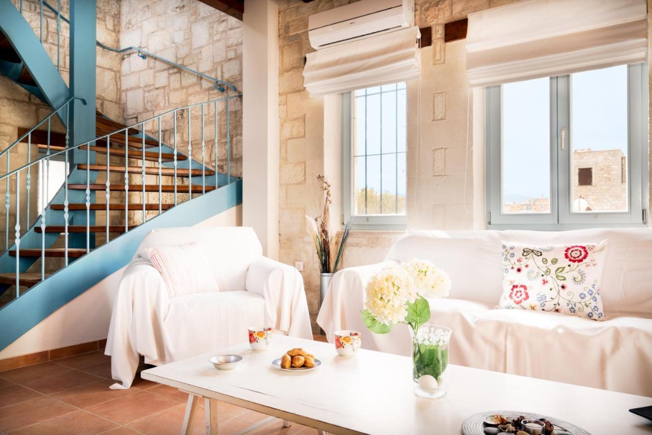 Beachfront Villa Turquoise With Private Pool, Bbq And Ping Pong Table Chania  Екстер'єр фото