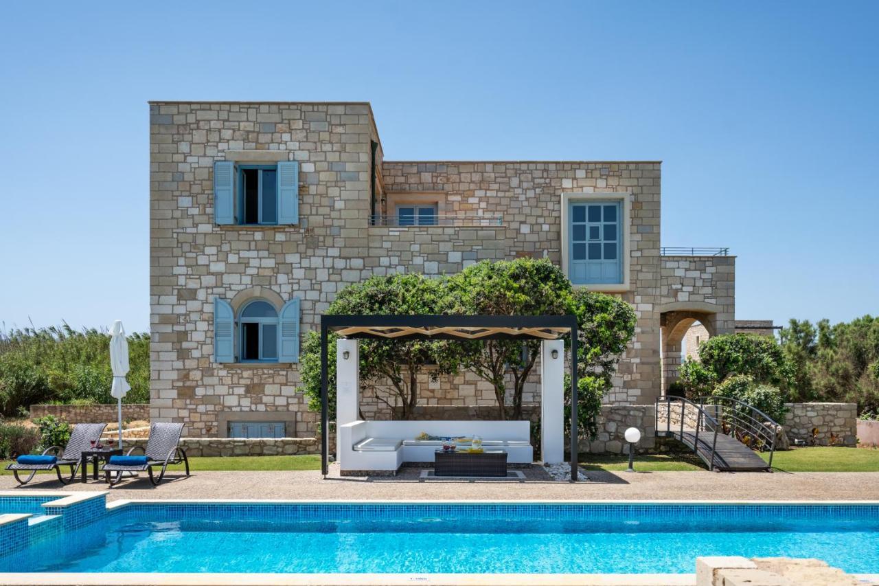 Beachfront Villa Turquoise With Private Pool, Bbq And Ping Pong Table Chania  Екстер'єр фото